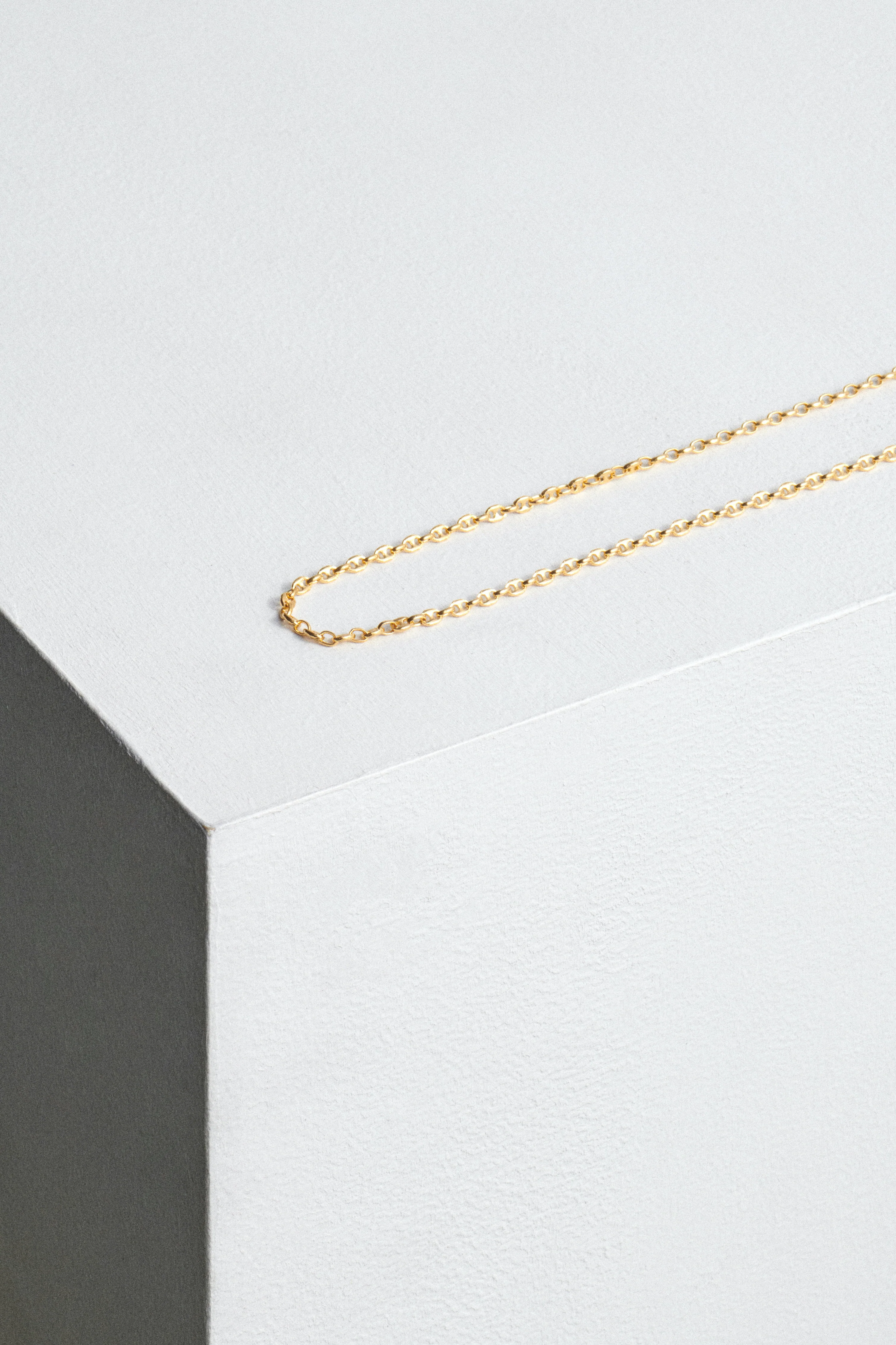 18K GOLD ESSENTIAL CHAIN - Image 3