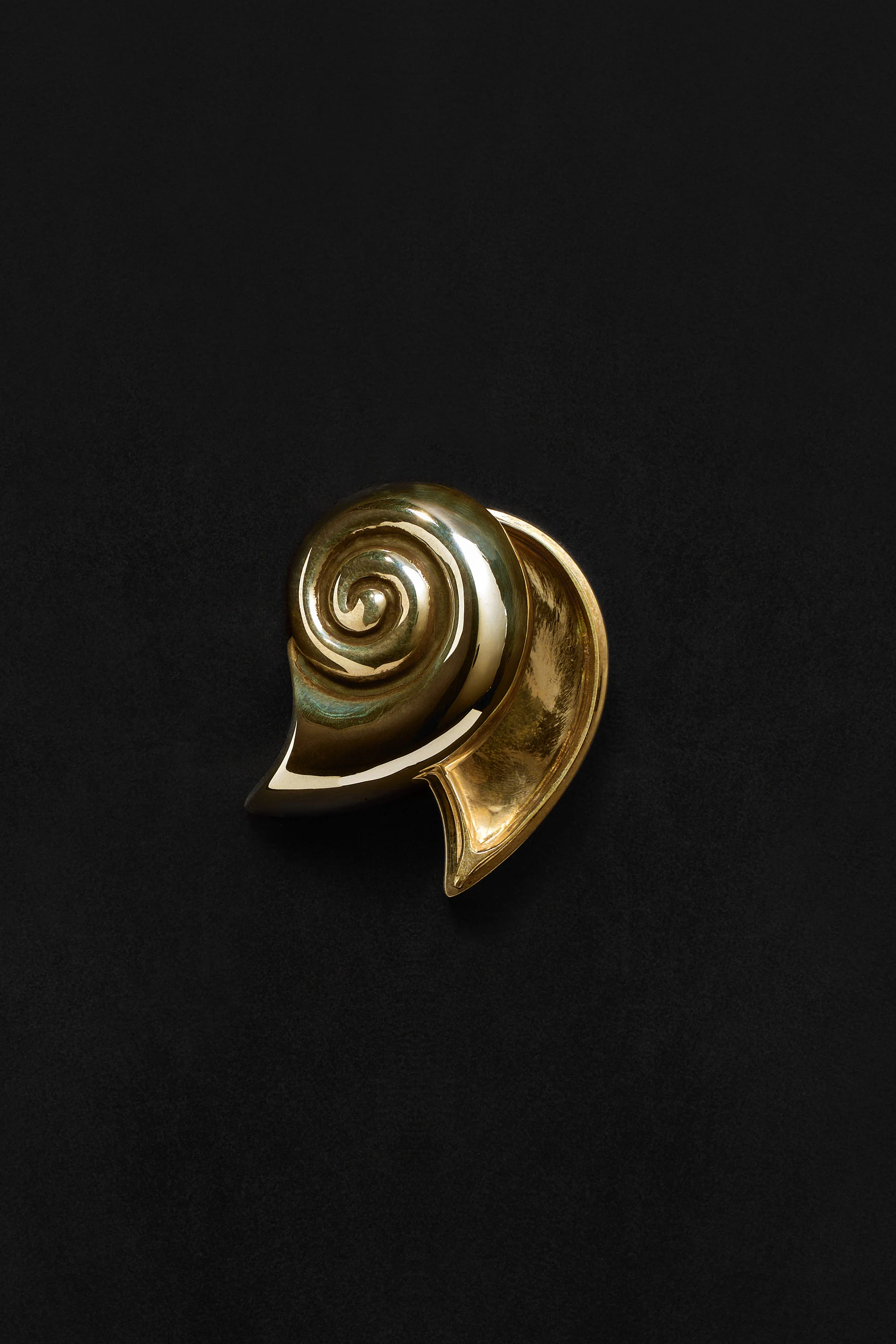 18K GOLD NAUTILUS PILL BOX - Image 3