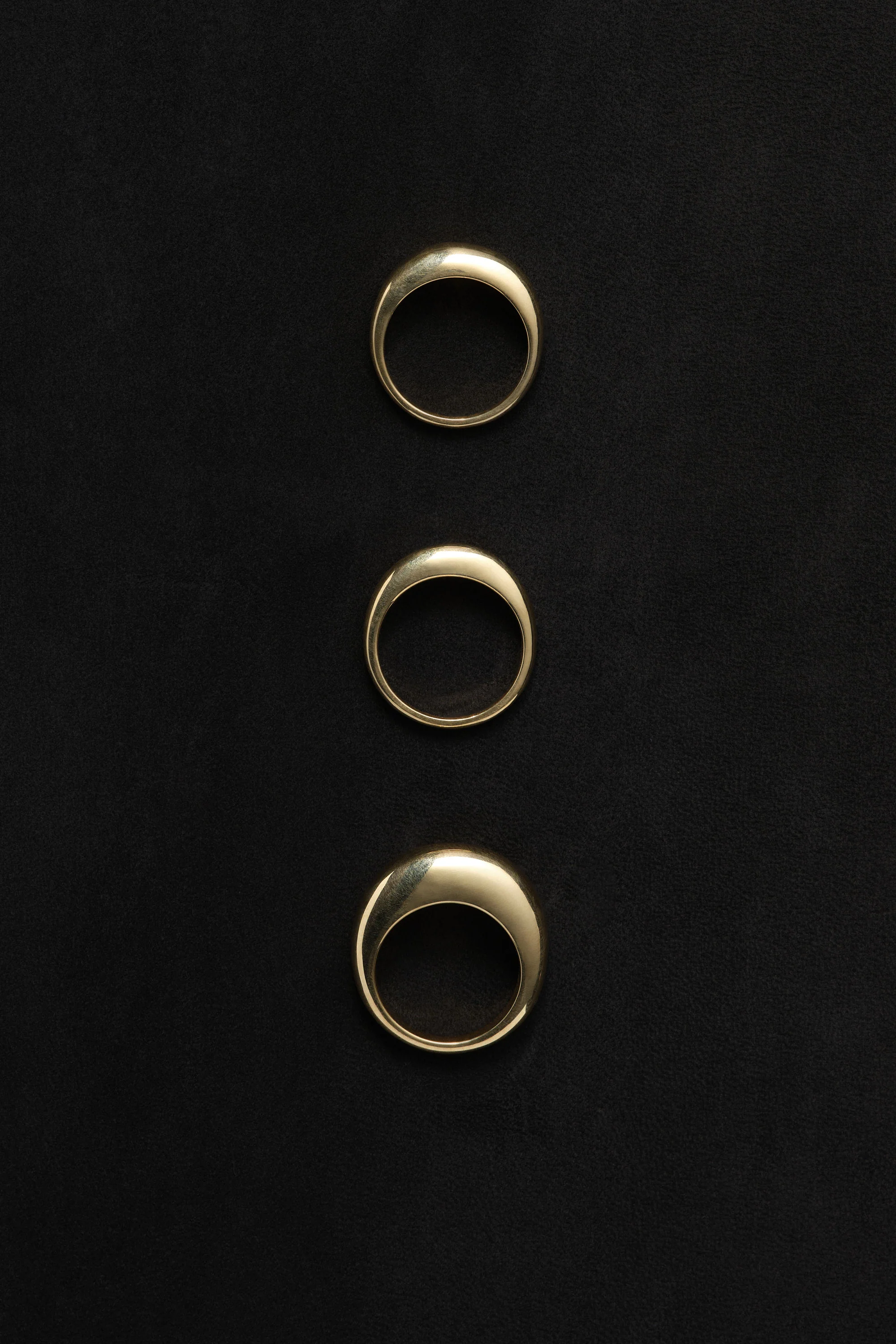 18K GOLD STACKING RINGS - Image 6