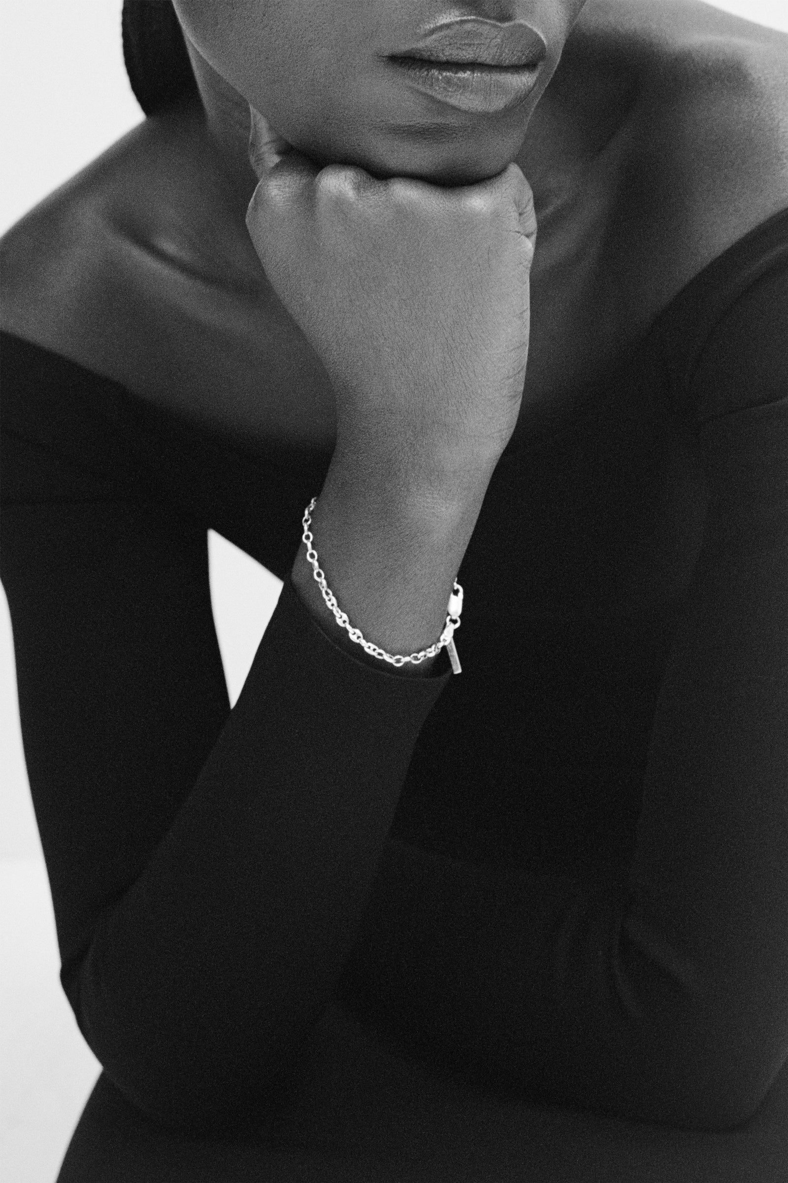 Classic Delicate Chain Bracelet - Image 3