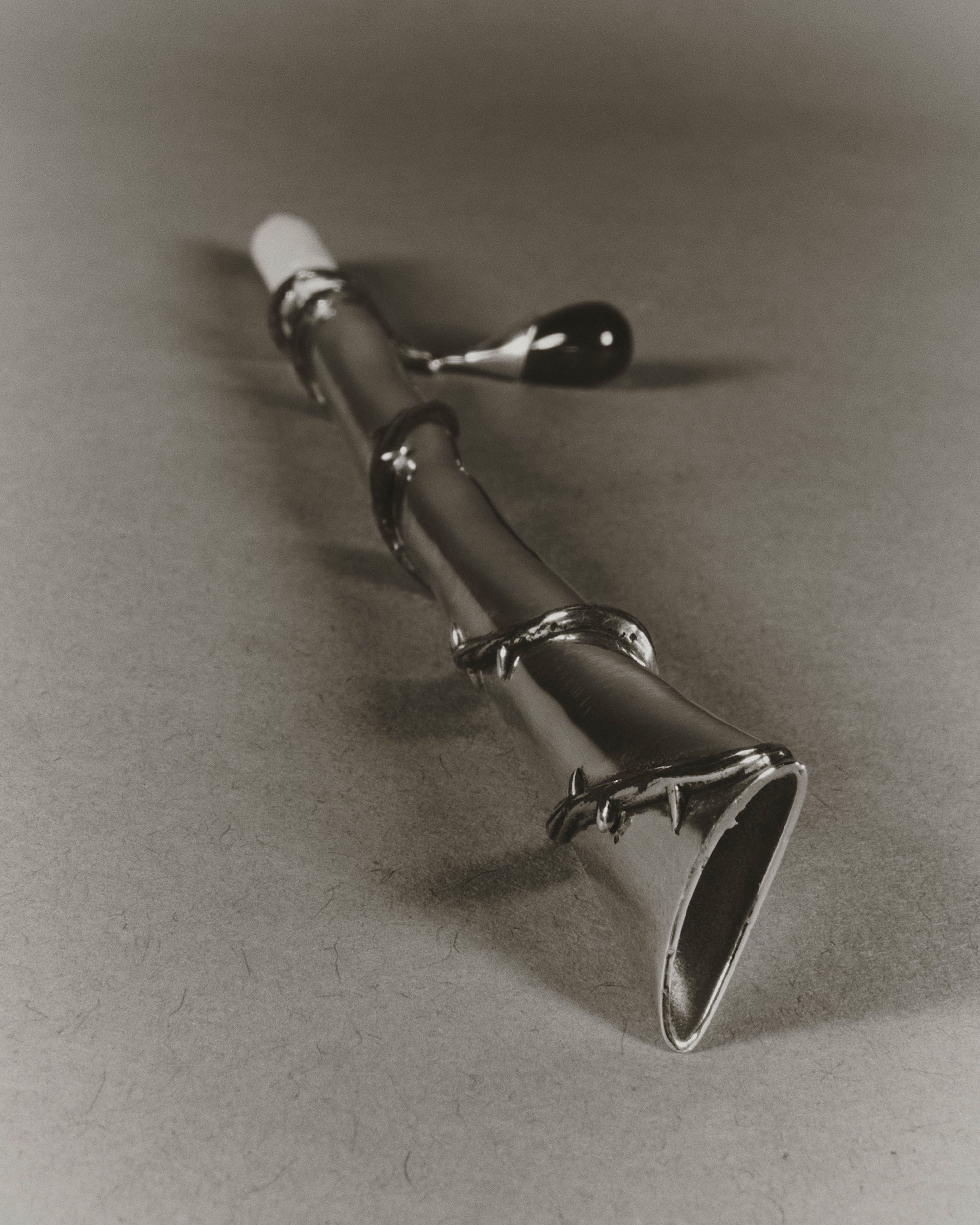 Climbing Thorn Cigarette Holder - Image 3