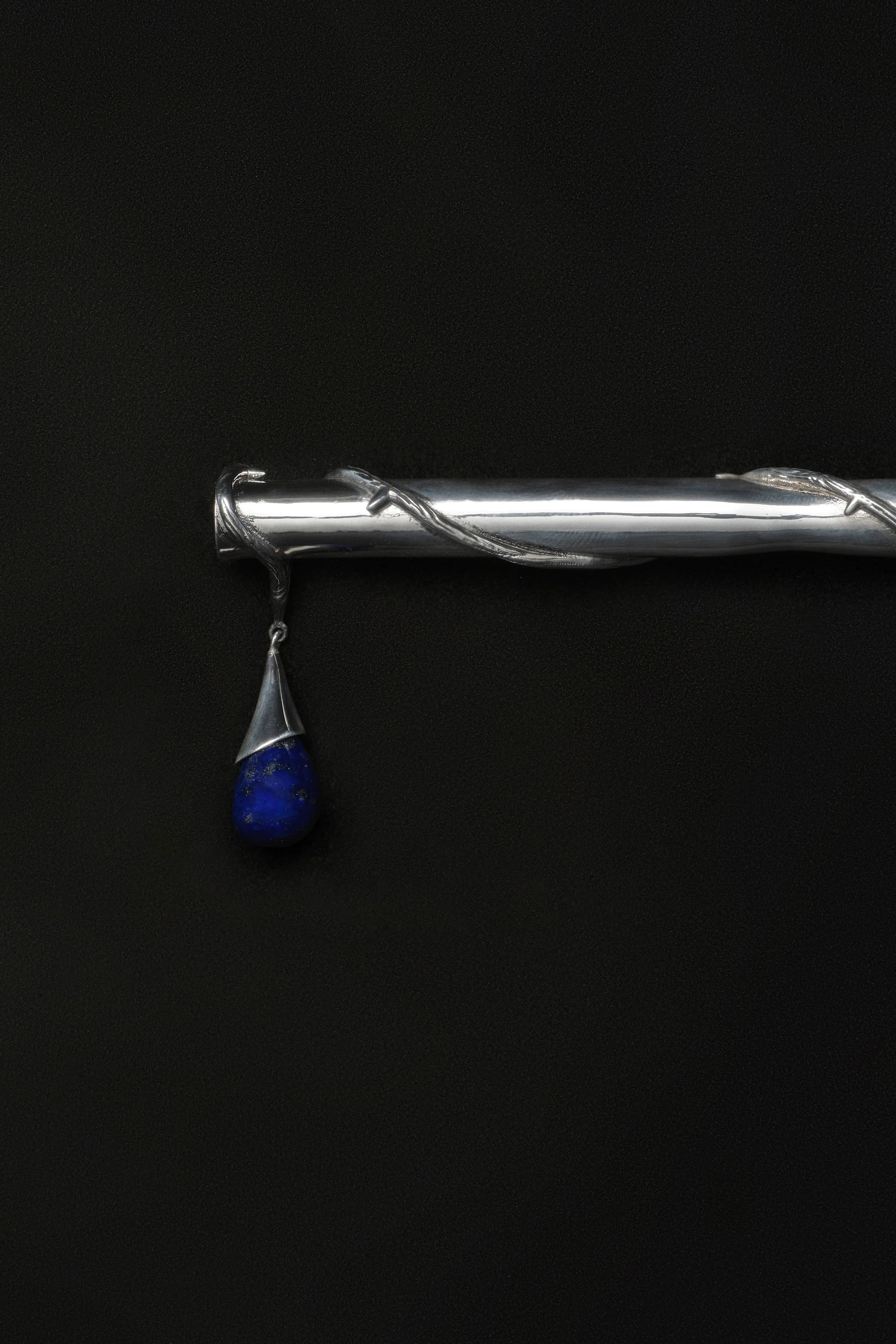 Climbing Thorn Cigarette Holder, Lapis - Image 6