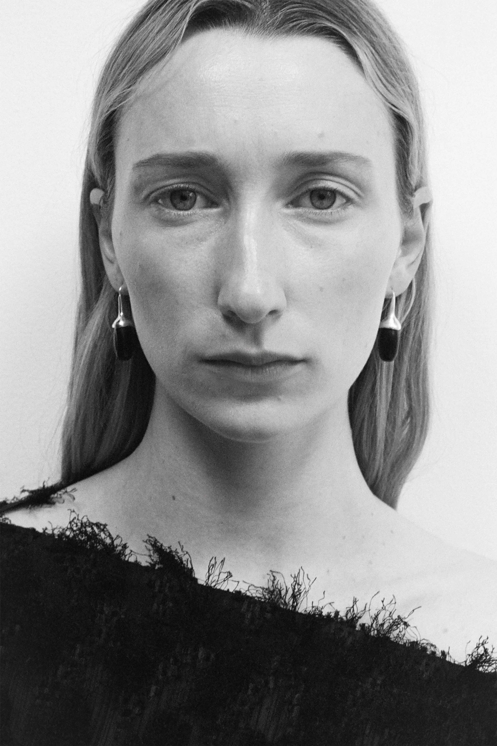 Dripping Stone Earrings in Onyx - Image 3