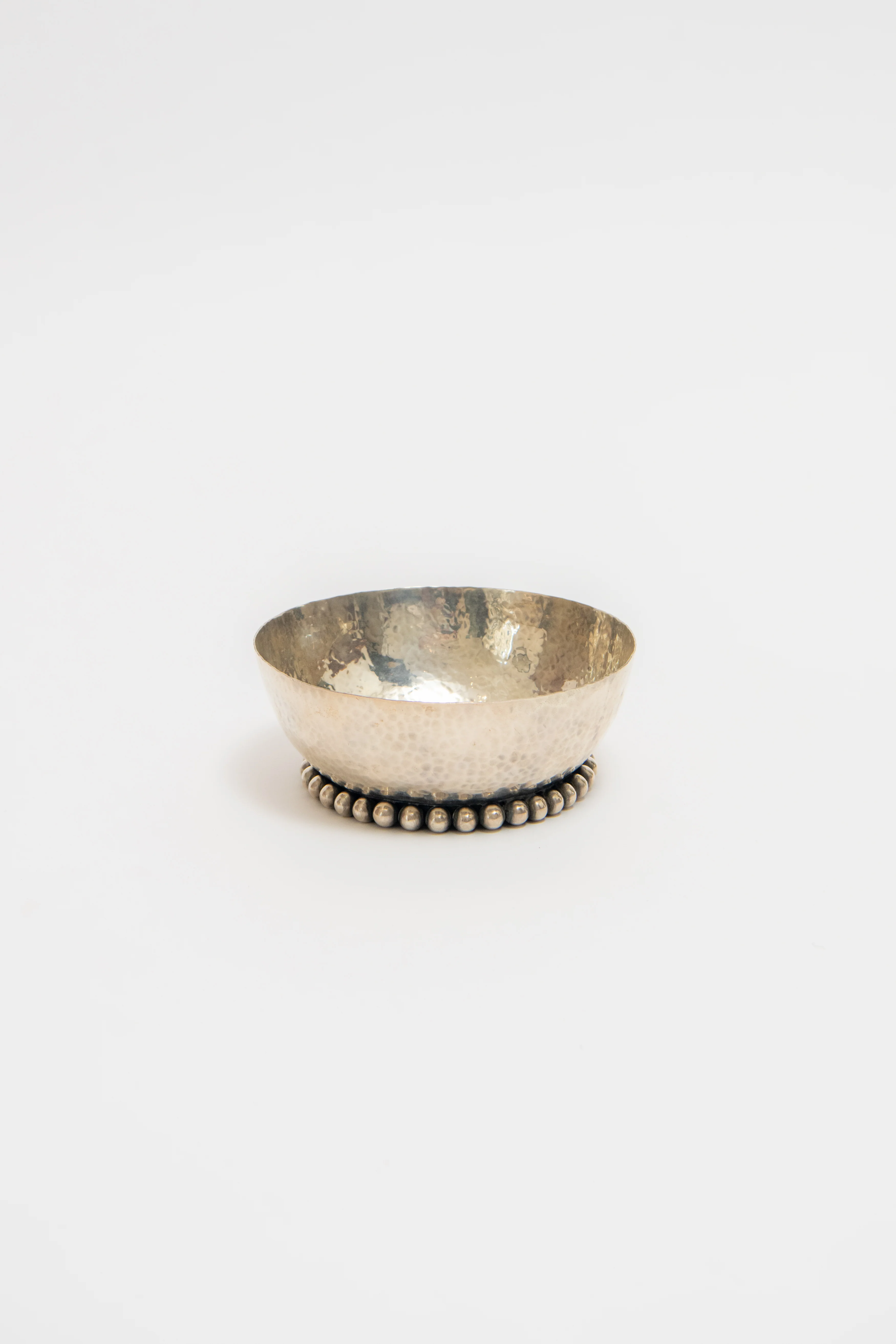 JEAN DÉSPRES, HAMMERED SILVER BOWL, C. 1930 - Image 2