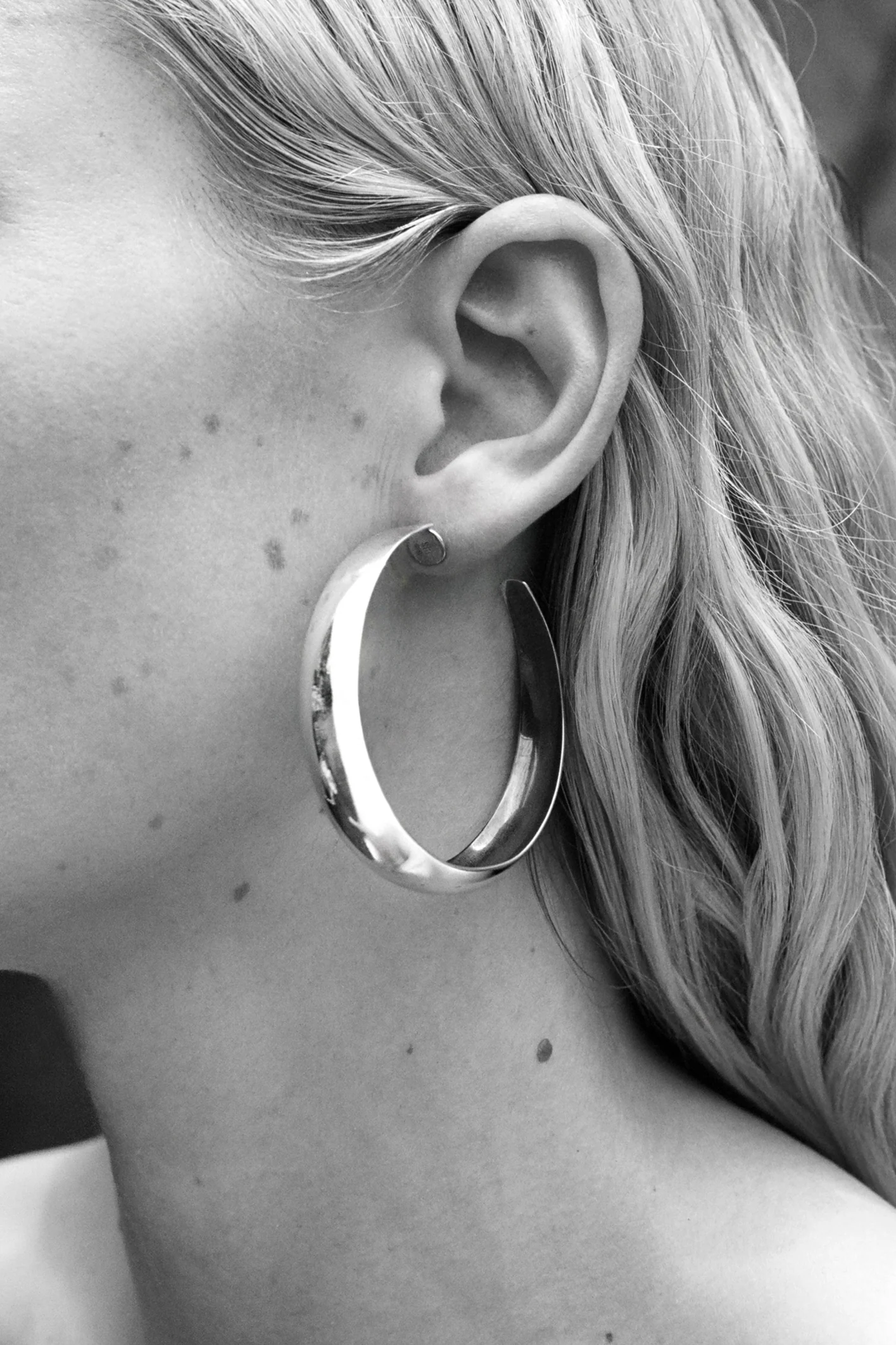 Large Moon Hoops
