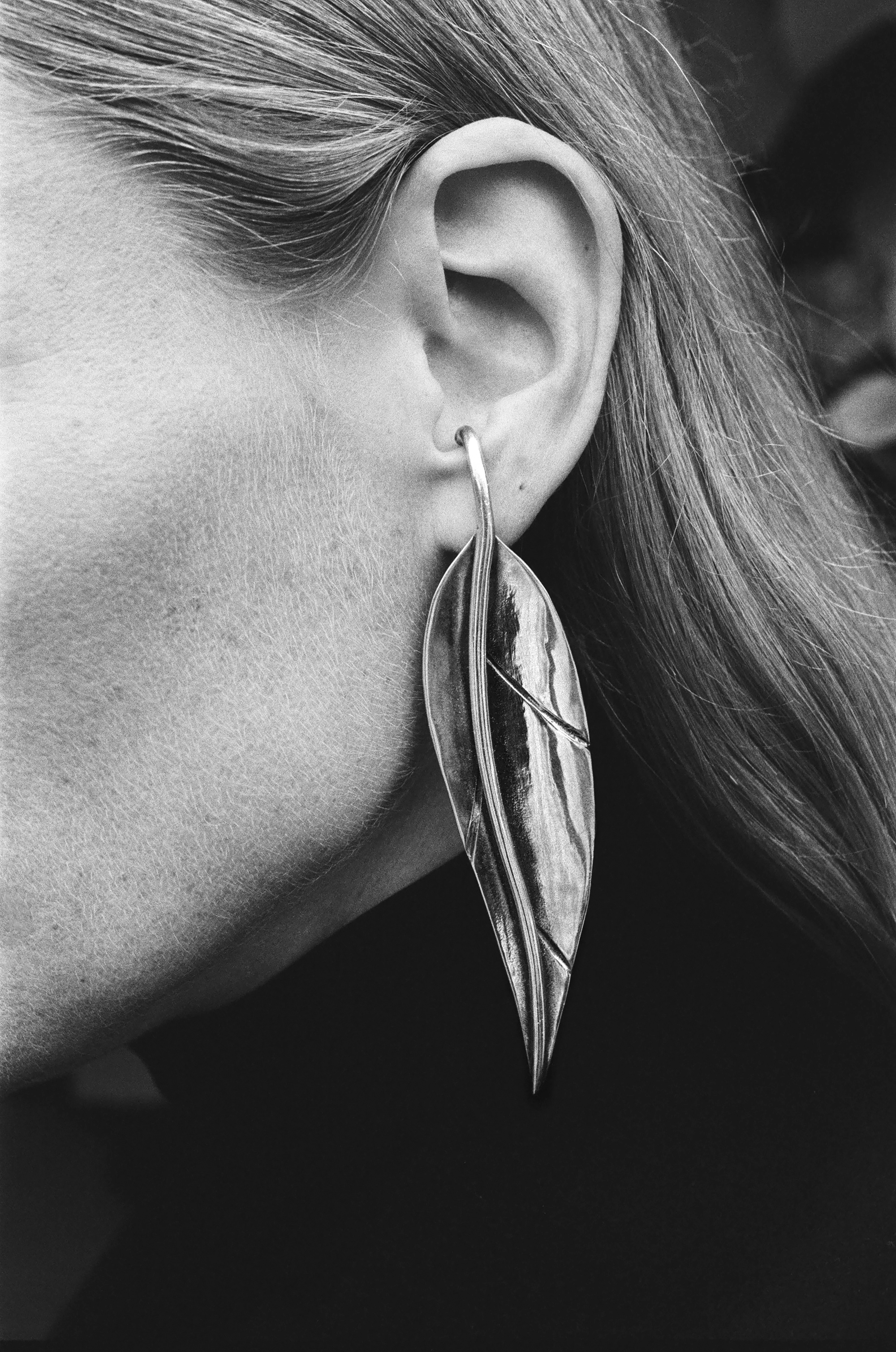 LEAF EARRINGS - Image 2