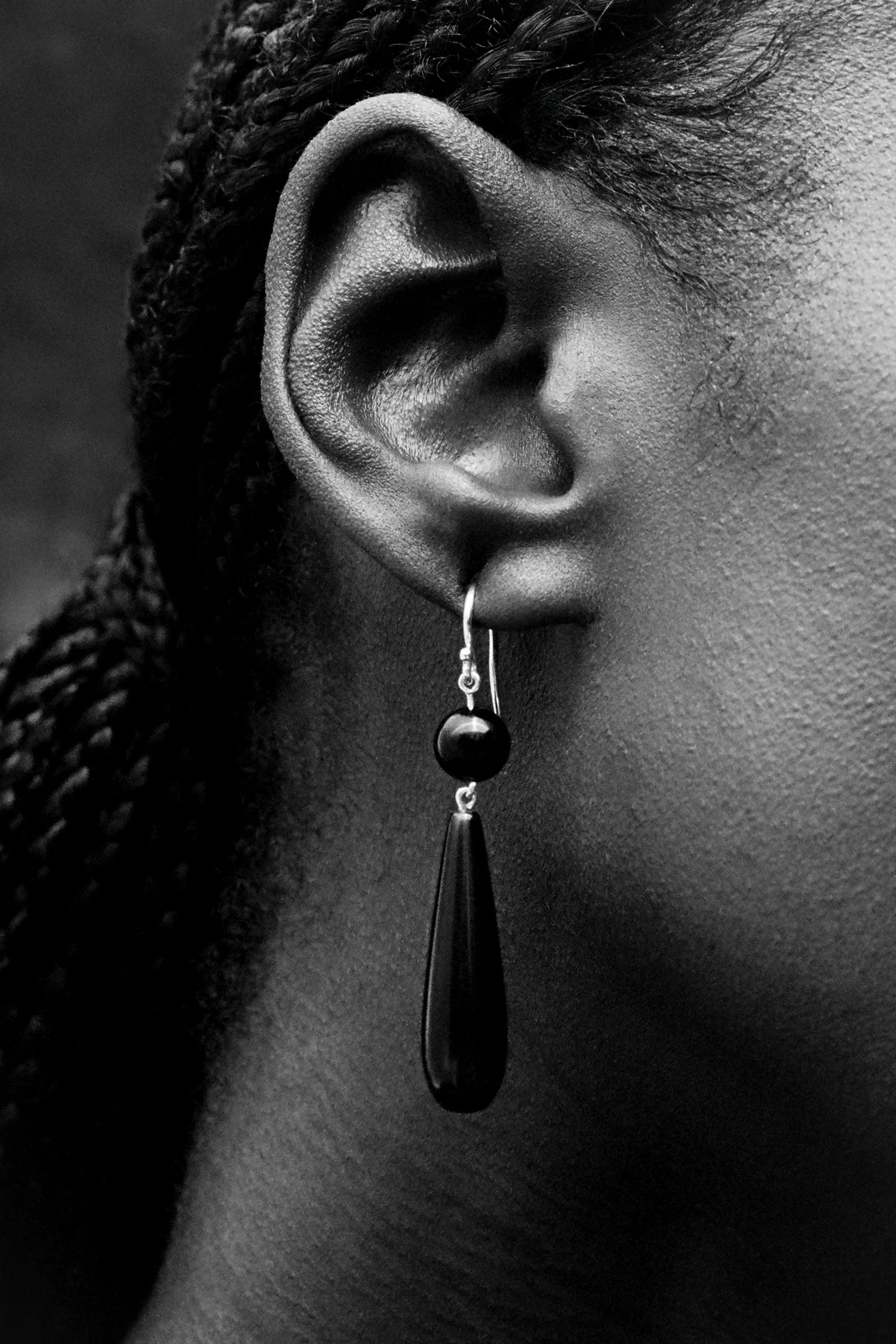 Isadore Earrings in Onyx - Image 2