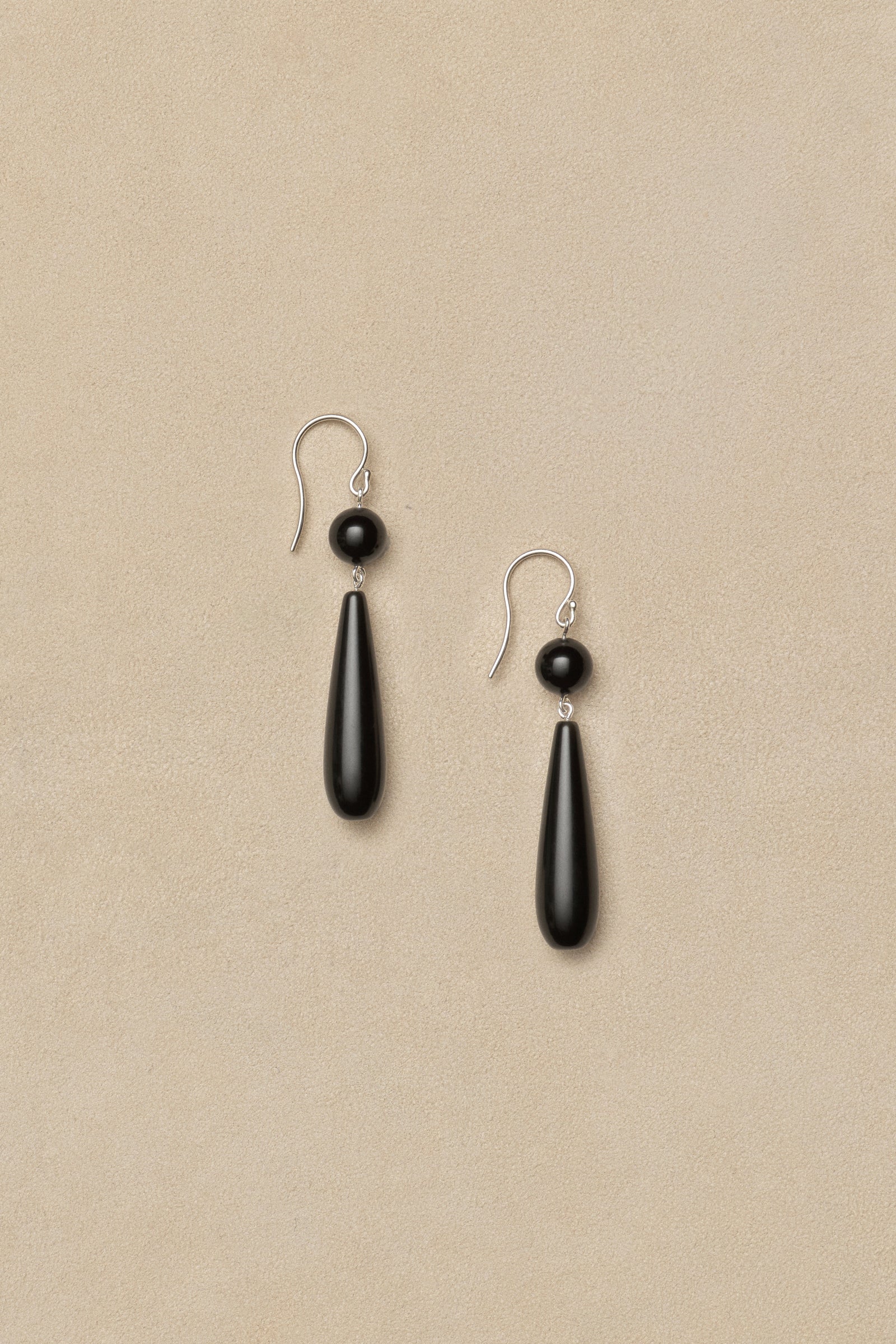 Isadore Earrings in Onyx - Image 3