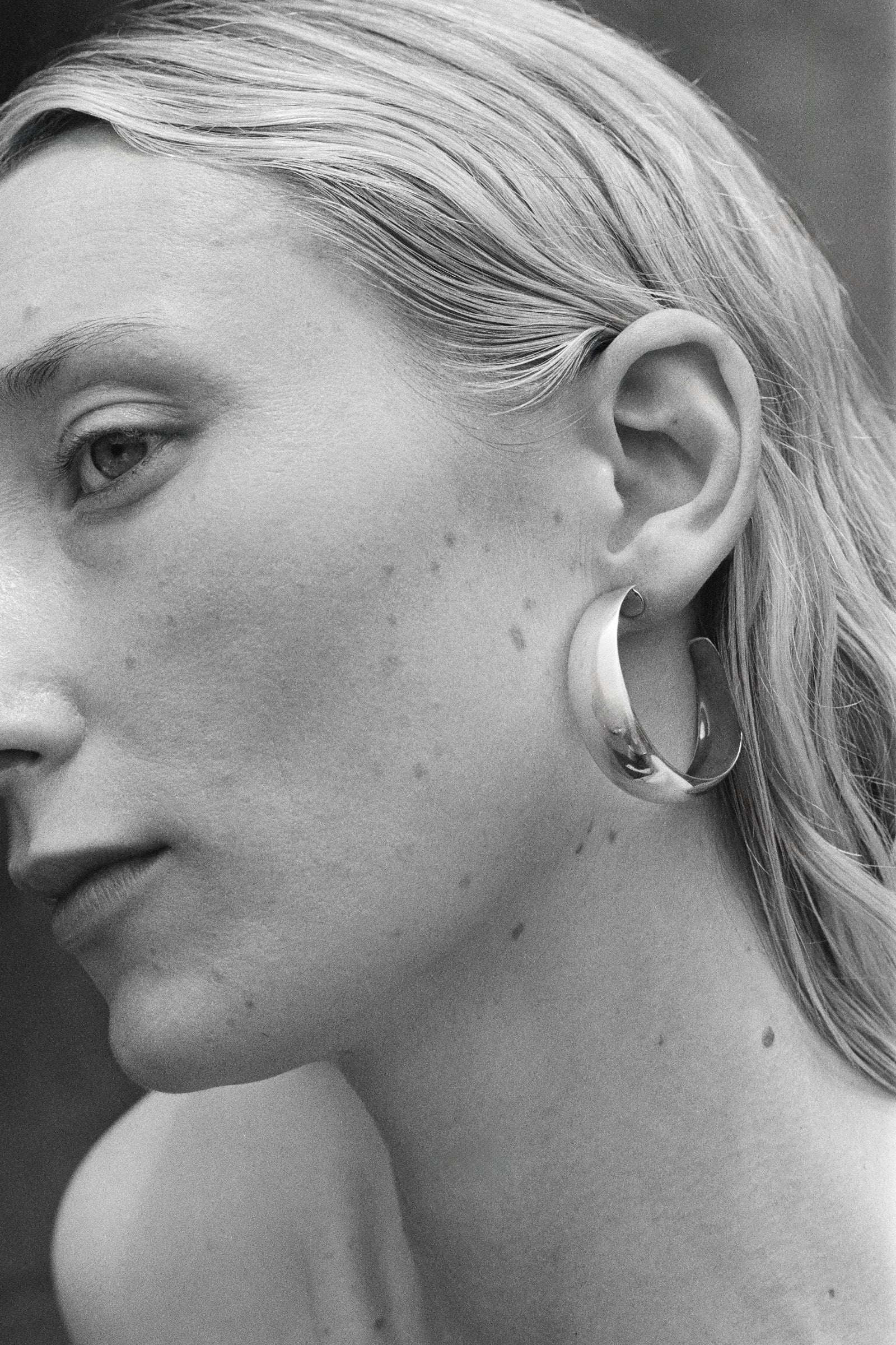 Moon Hoops - Image 3