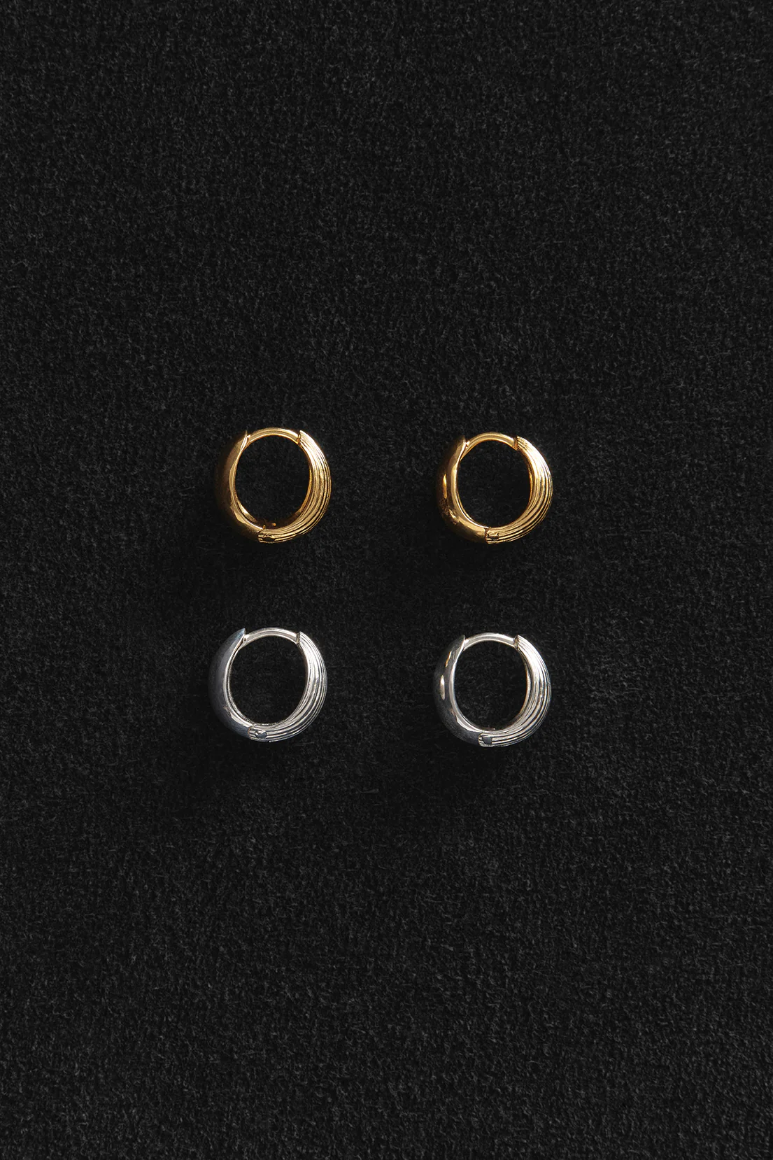 Reversible Hinged Hoops - Image 3