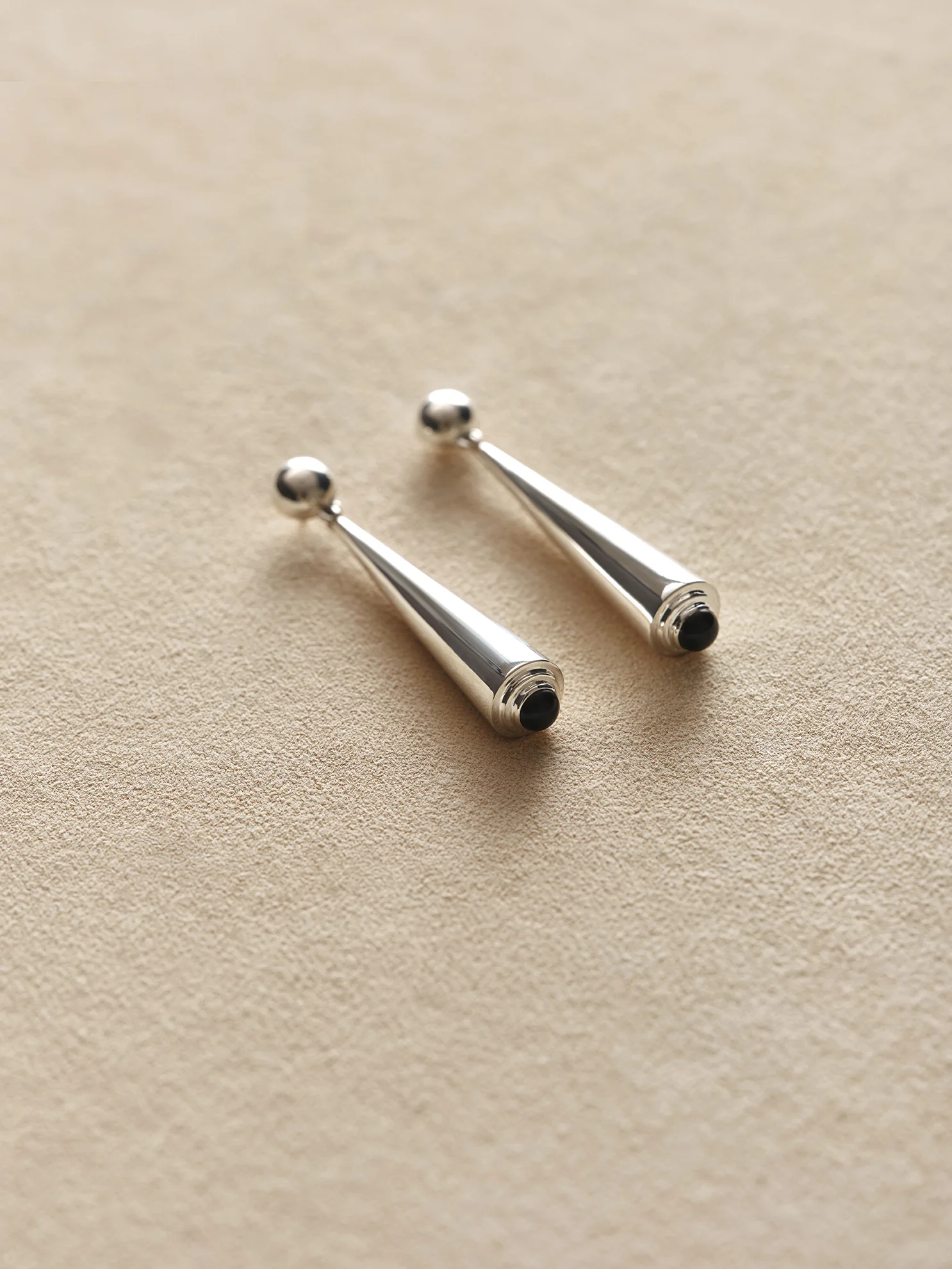 Secession Earrings in Onyx - Image 3