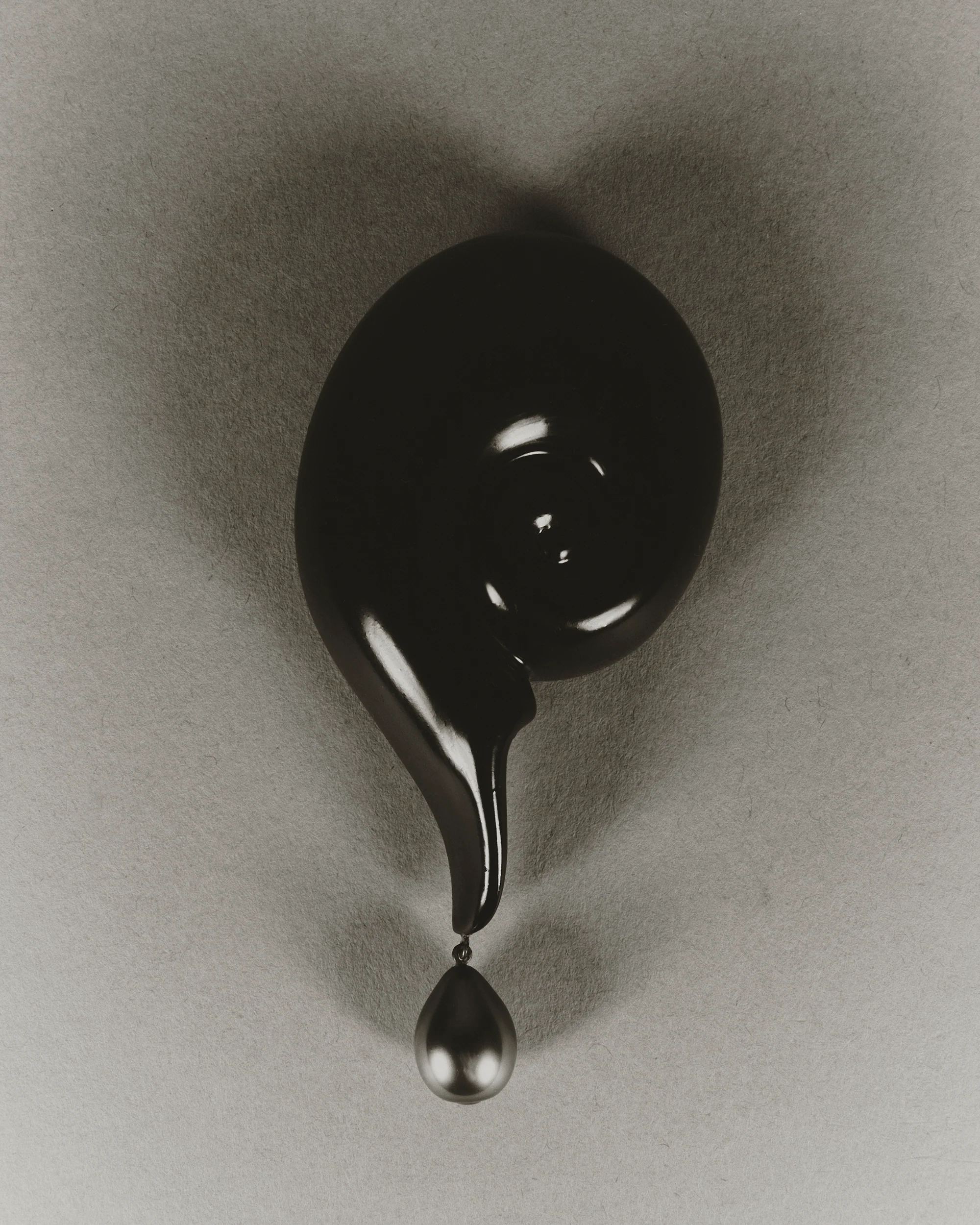 Shell Tear Brooch - Image 4