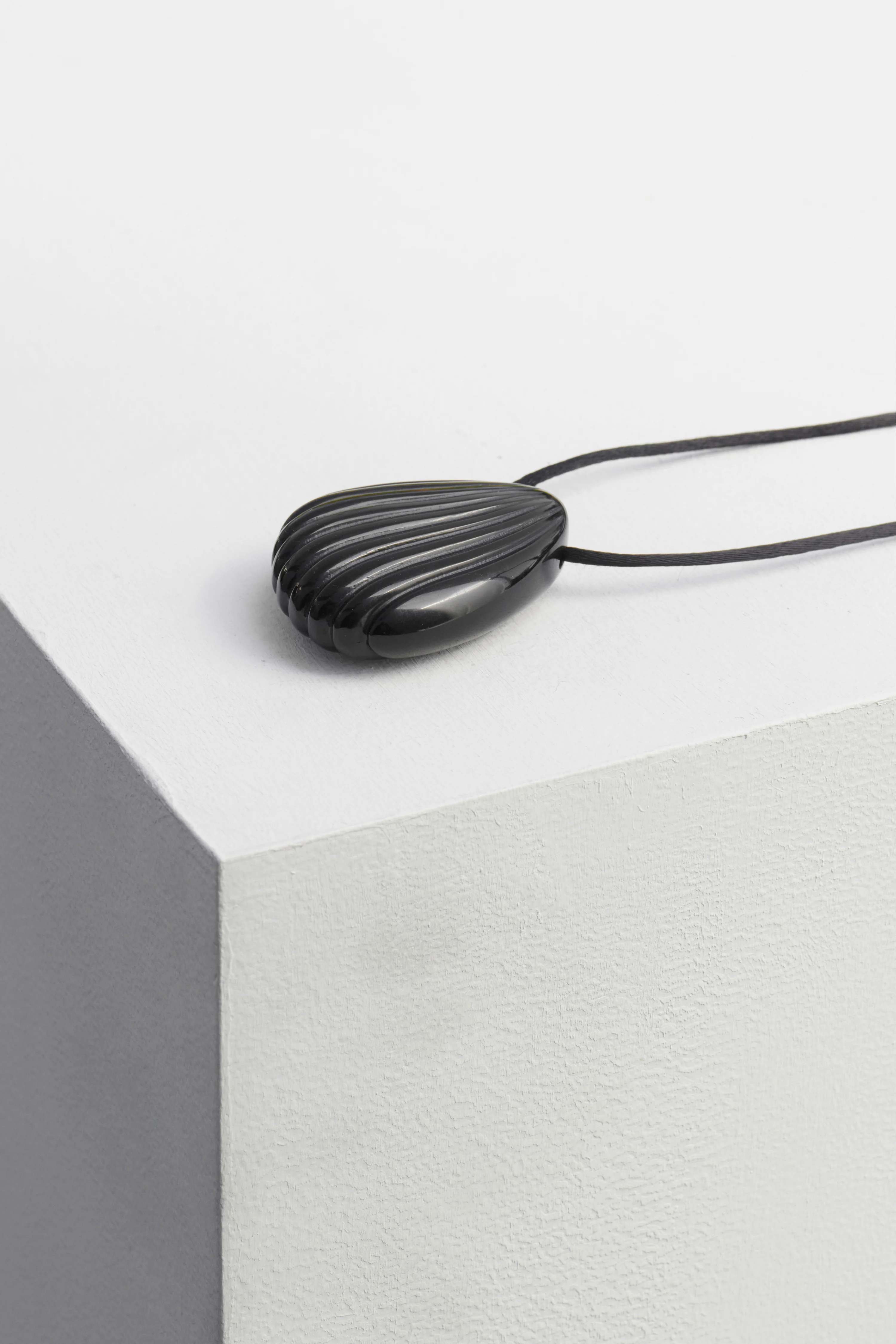 Small Coquille Pendant - Image 5