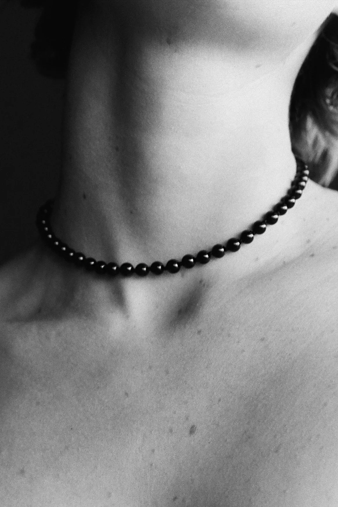 TINY ONYX COLLAR - Image 2